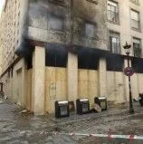 【欧浪】百元店大清早大火被完全烧毁 整幢楼宇居民被紧急疏散