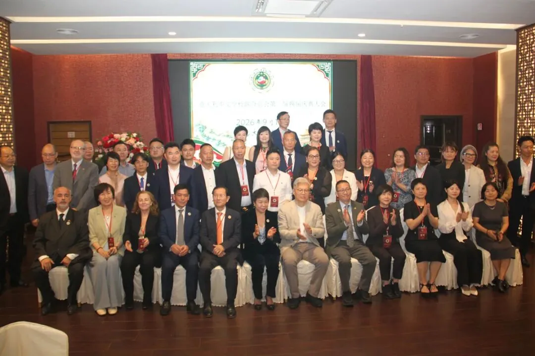 热烈祝贺陈小微蝉联会长  意大利中文学校联合总会换届庆典暨第一届欧洲中华文化知识竞赛启动仪式在米兰举行 - 配图3
