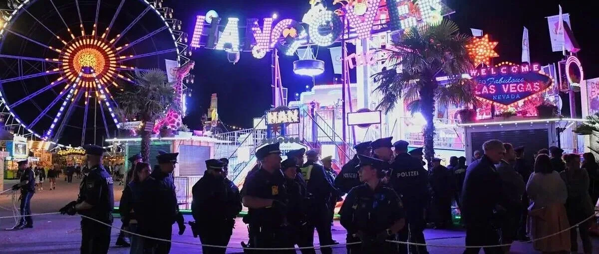 慕尼黑啤酒节突发惨剧！跳楼机高速砸下，52岁员工不治身亡