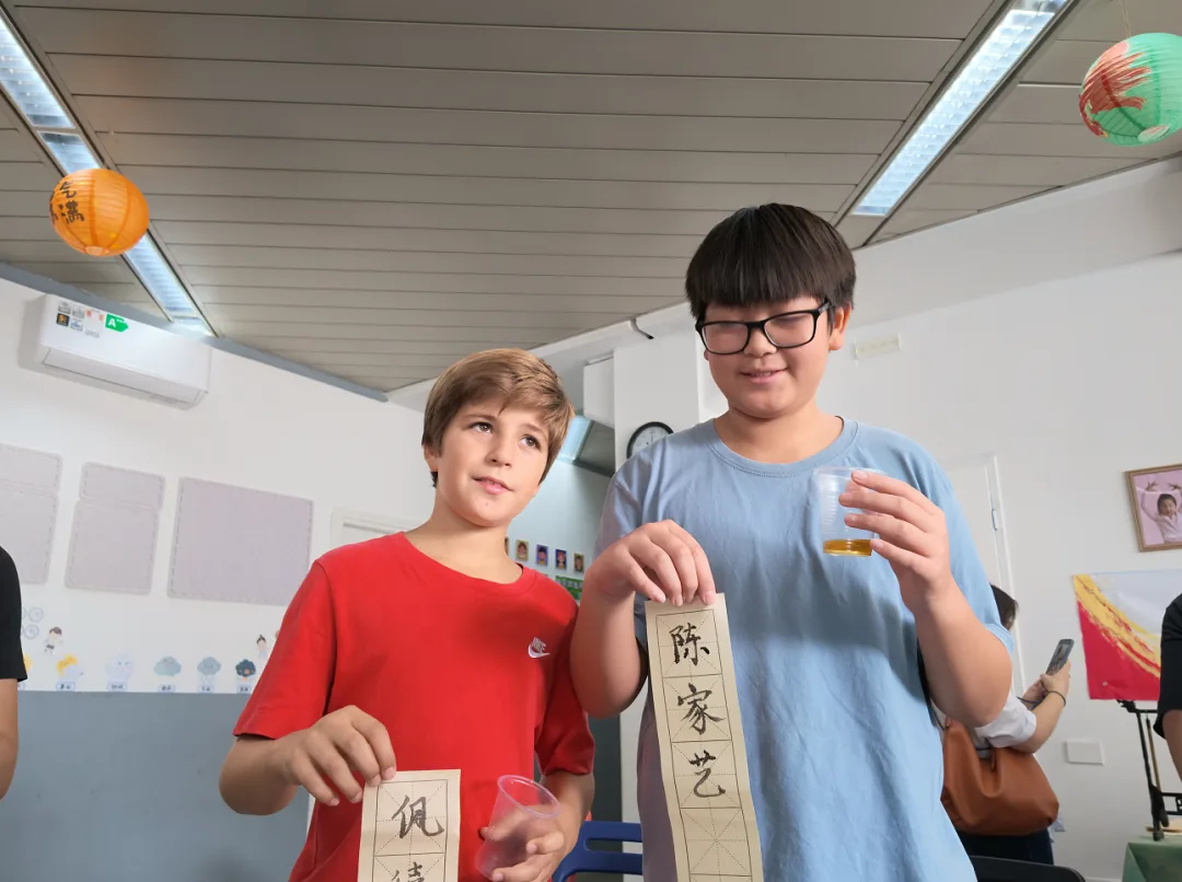 月圆米兰 · 中意同辉 II 米兰华阳中文学校 联合 米兰大学孔子学院、米兰国立高中Ilaria Alpi 成功举办中秋游园会 - 配图33