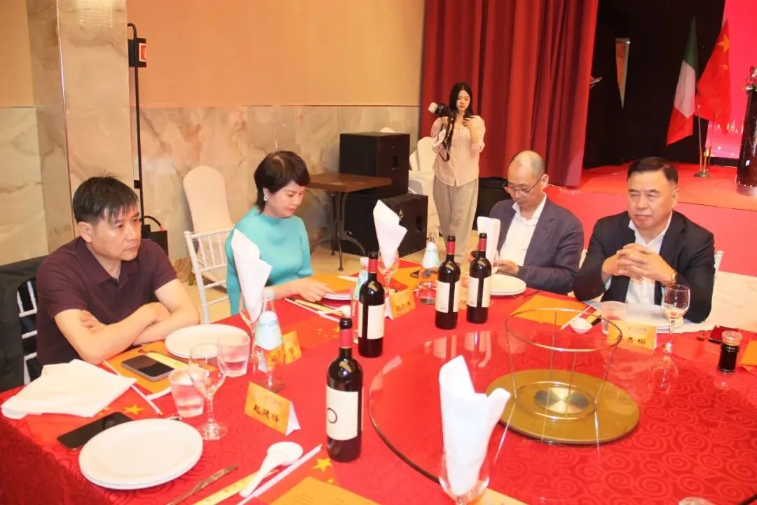 同心筑梦 情系桑梓——米兰侨界隆重庆祝中华人民共和国成立77周年 - 配图21