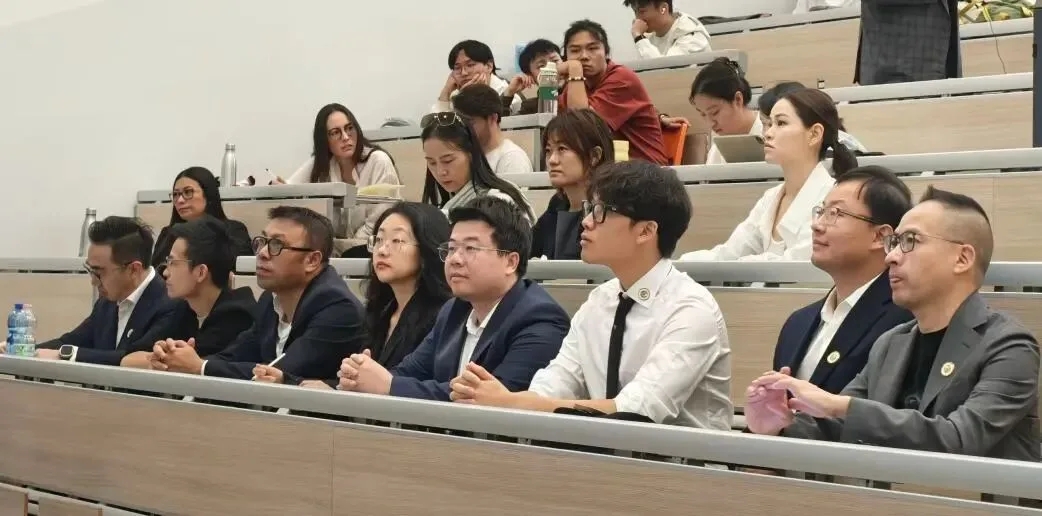 走进米兰理工商学院｜意起创投俱乐部携手在意华人企业家，共探商业未来 - 配图5