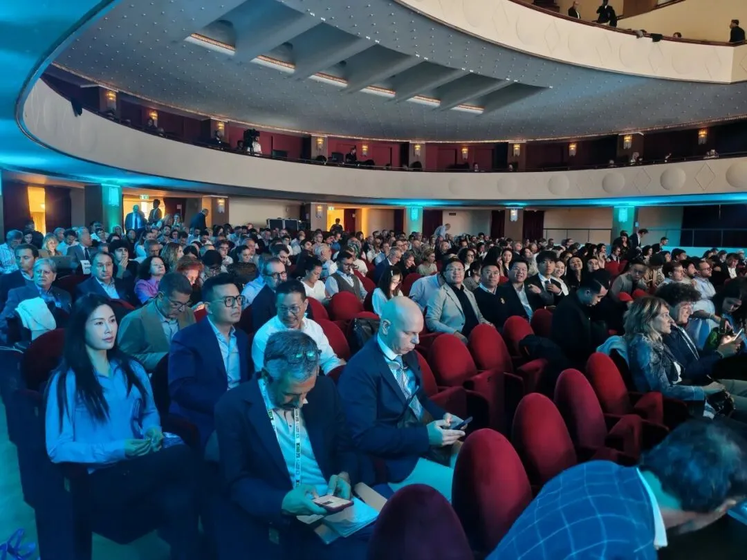 走进米兰理工商学院｜意起创投俱乐部携手在意华人企业家，共探商业未来 - 配图4