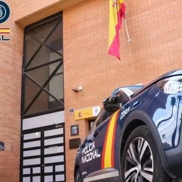【欧浪】阿利坎特一名38岁国家警察执勤时遭警车意外撞死