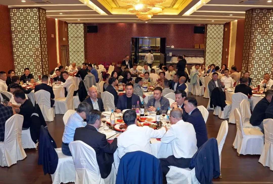 八秩侨心聚会员·同心共启新征程——米兰华侨华人工商会举行第十三届理事会新老成员欢迎晚宴 - 配图2