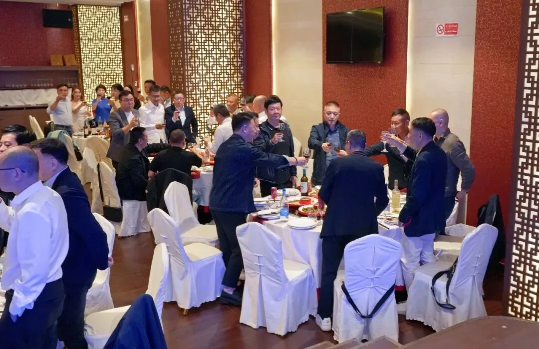 八秩侨心聚会员·同心共启新征程——米兰华侨华人工商会举行第十三届理事会新老成员欢迎晚宴 - 配图7